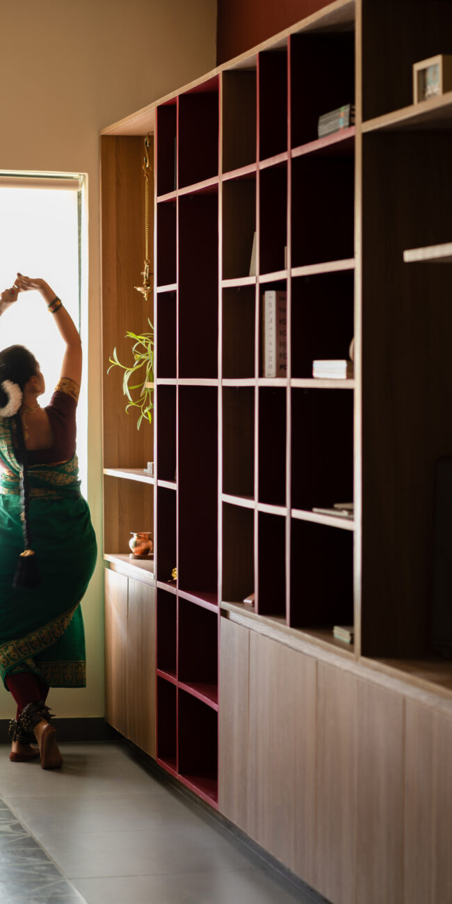 ಡಿtails